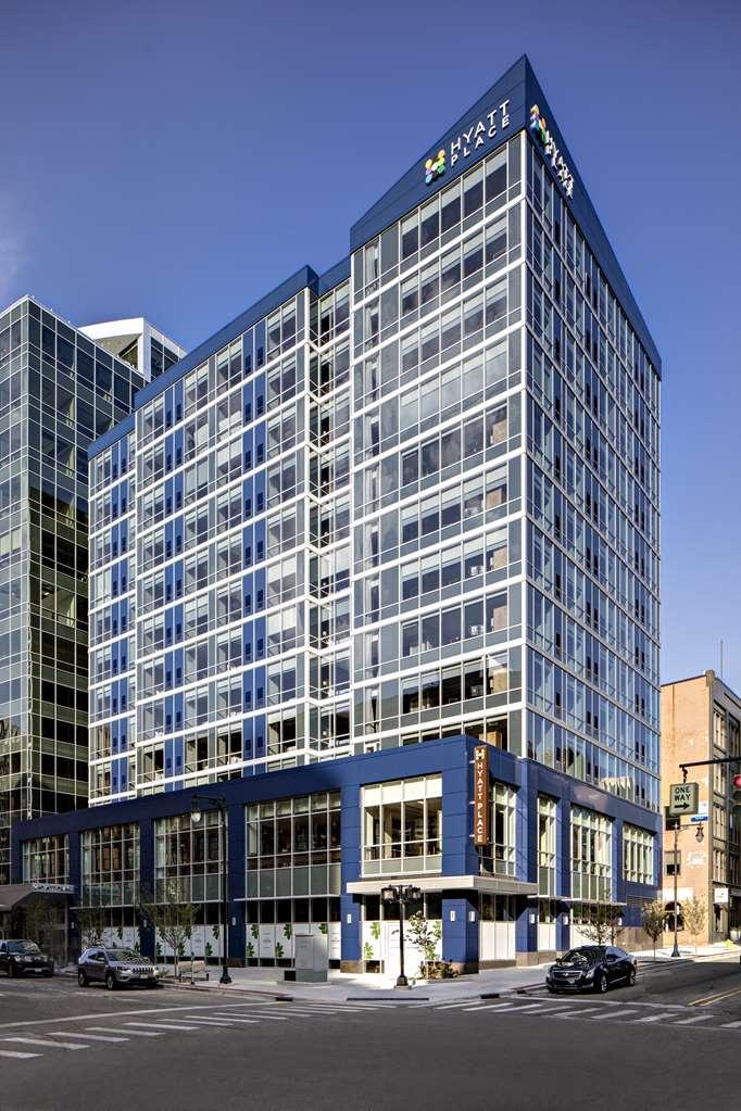 Hyatt Place Grand Rapids Downtown Exterior photo