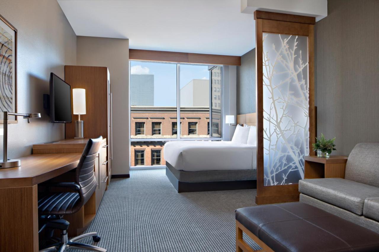 Hyatt Place Grand Rapids Downtown Exterior photo