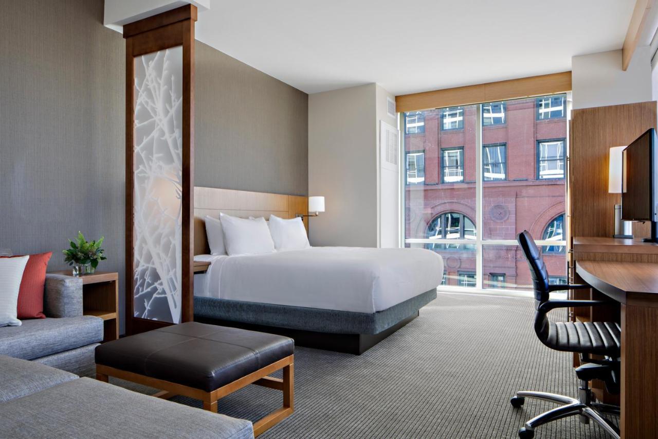 Hyatt Place Grand Rapids Downtown Exterior photo